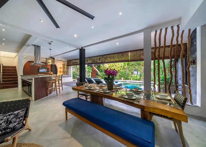 Alchemy Private 4 Bedroom Eat Street 10 Steps To Revolver Cafe Villa