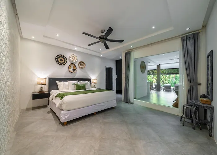 Alchemy Private 4 Bedroom Eat Street 10 Steps To Revolver Cafe Villa *